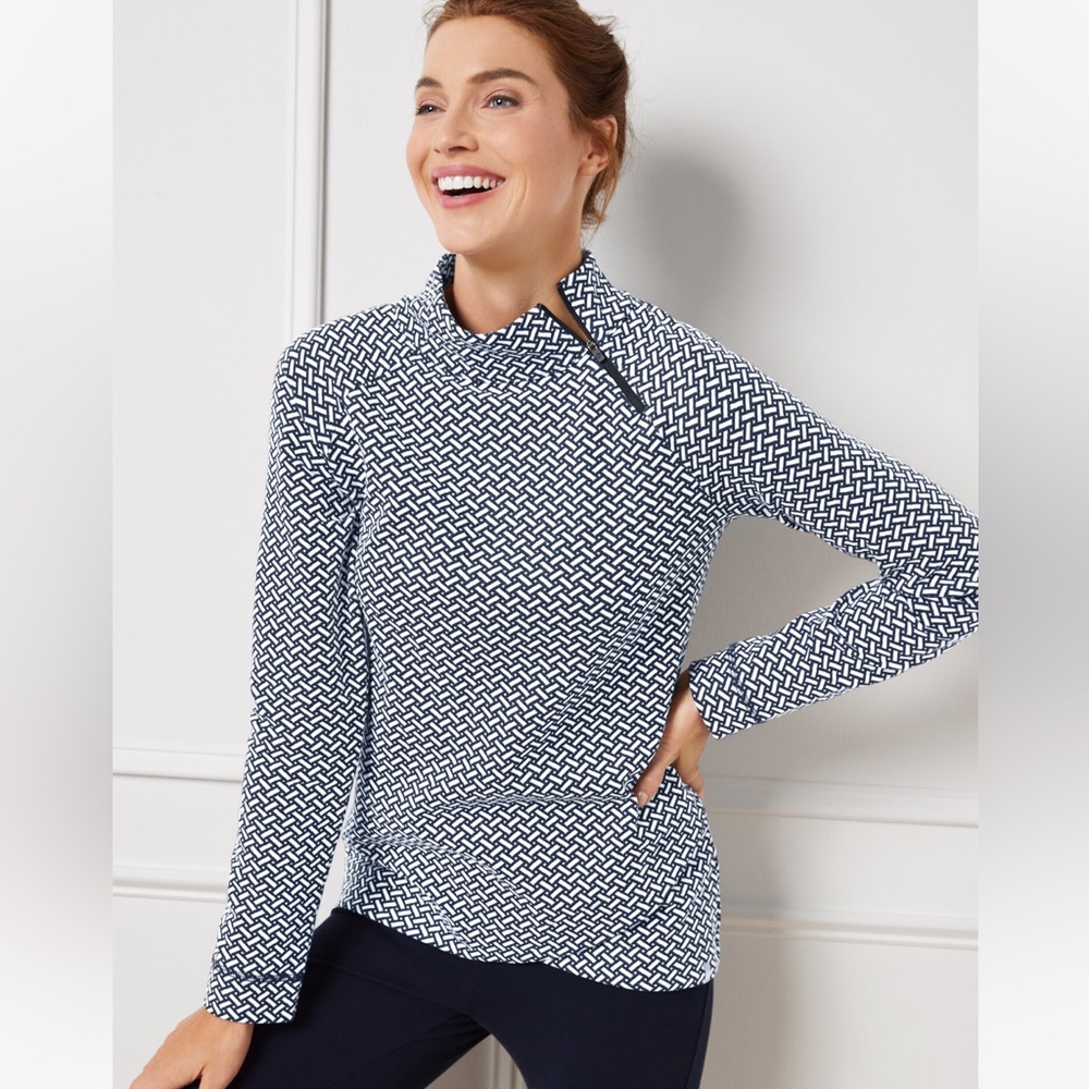 TALBOTS ATHLETIC ASYMMETRICAL ZIP MOCKNECK GEO PRINT NAVY WHITE SIZE MEDIUM